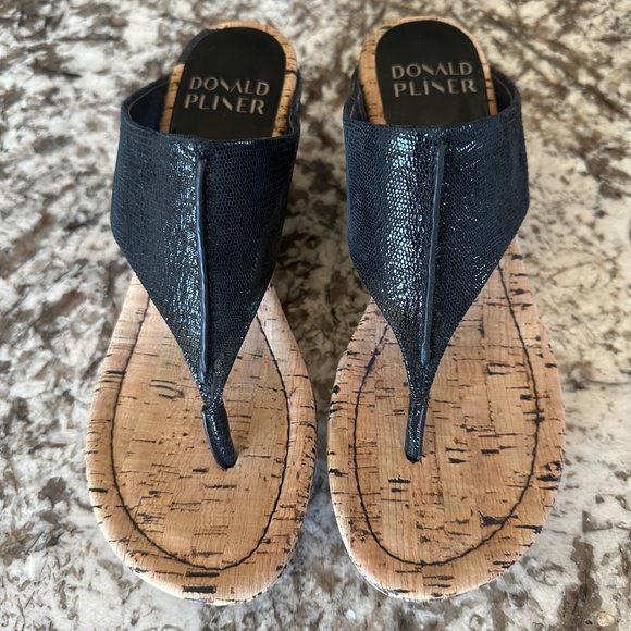 Donal J Pliner Wedge Sandals - Picture 2 of 9